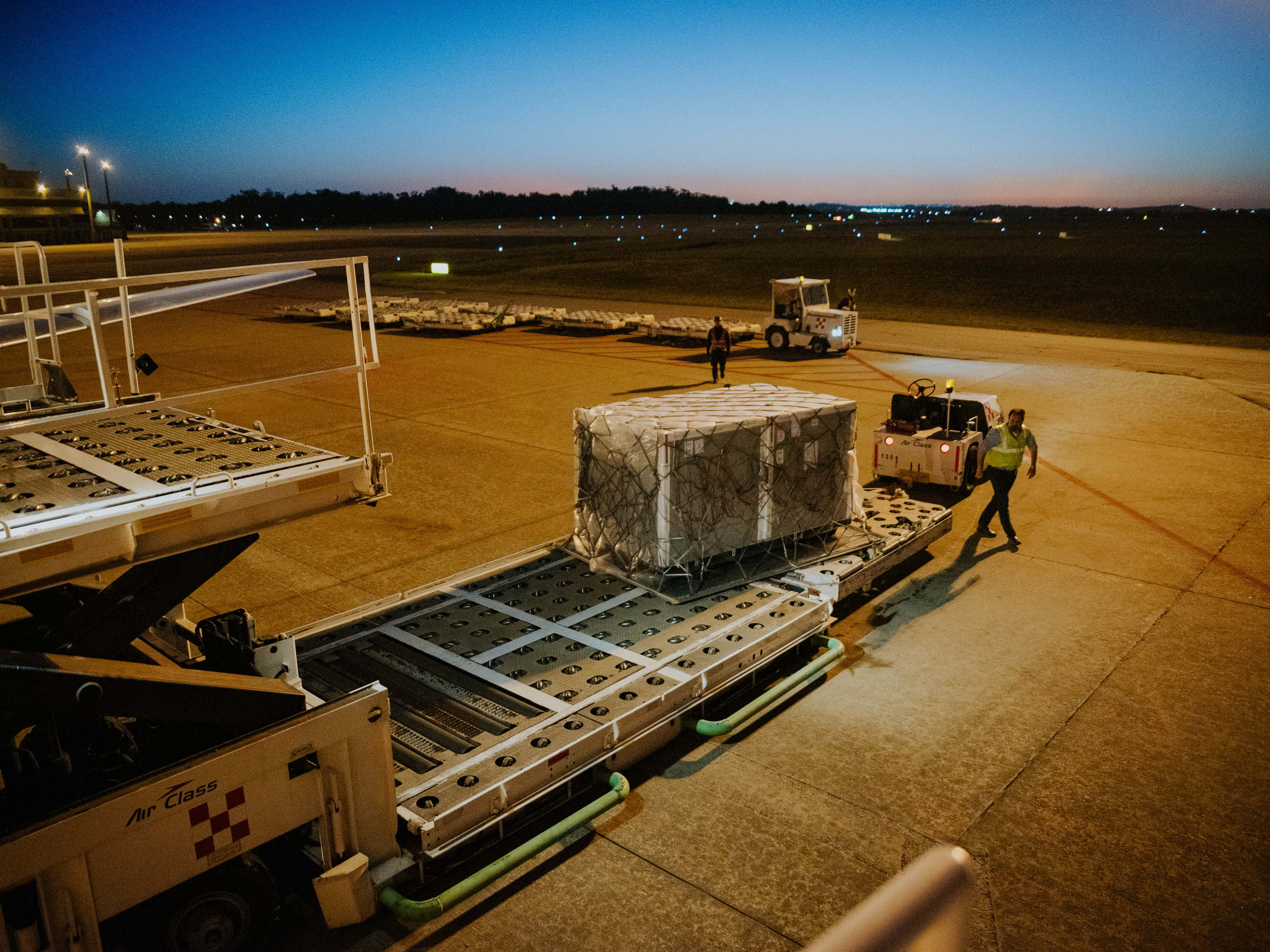 Kuehne+Nagel distribuye el primer embarque junto a GSK de vacunas desde Montevideo para Brasil