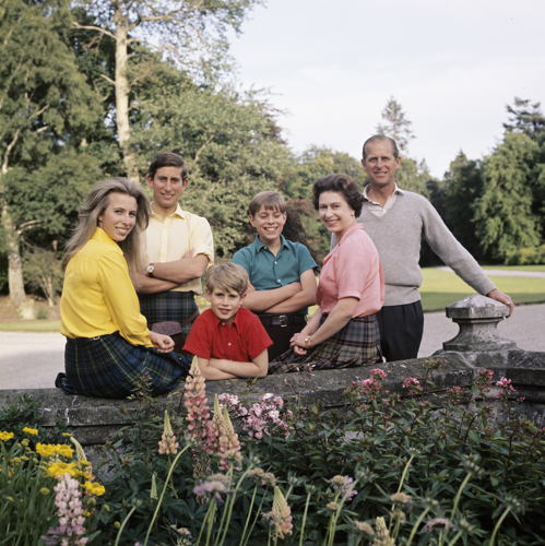 A Tribute to her Majesty the Queen - De koninklijke familie op vakantie in Balmoral in 1972 - (c) Getty Images 1972
