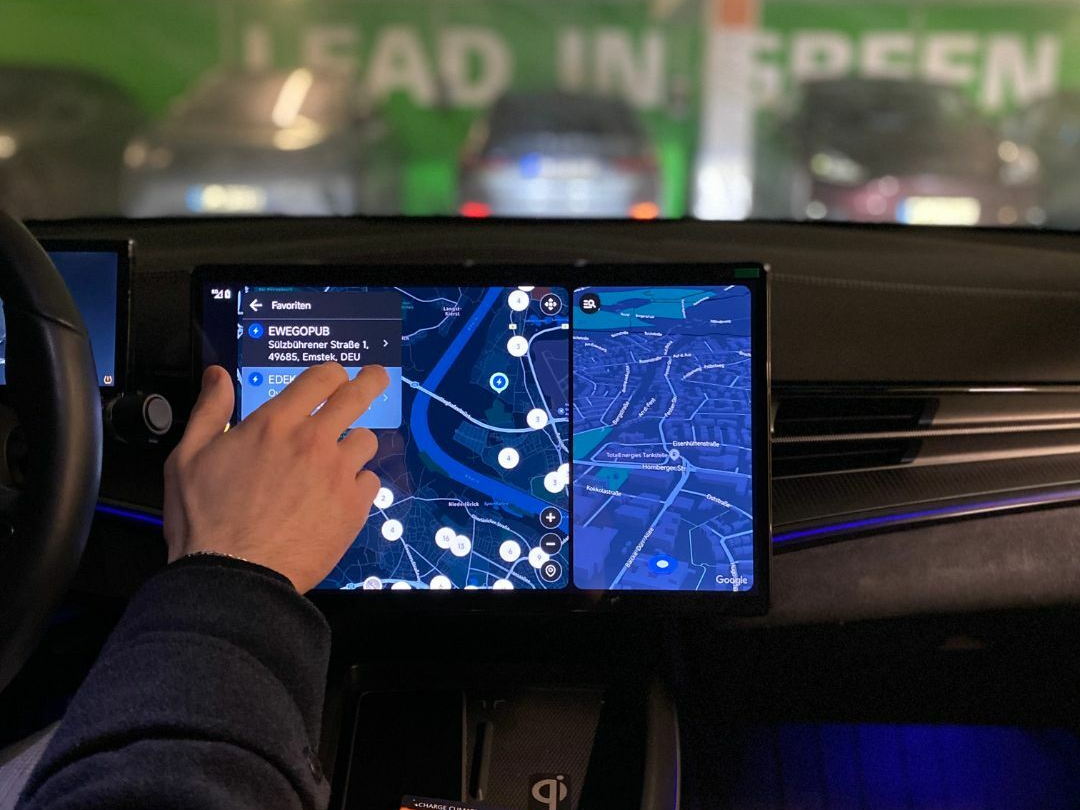 L’appli de DKV Mobility utilise désormais Apple CarPlay et Android Auto