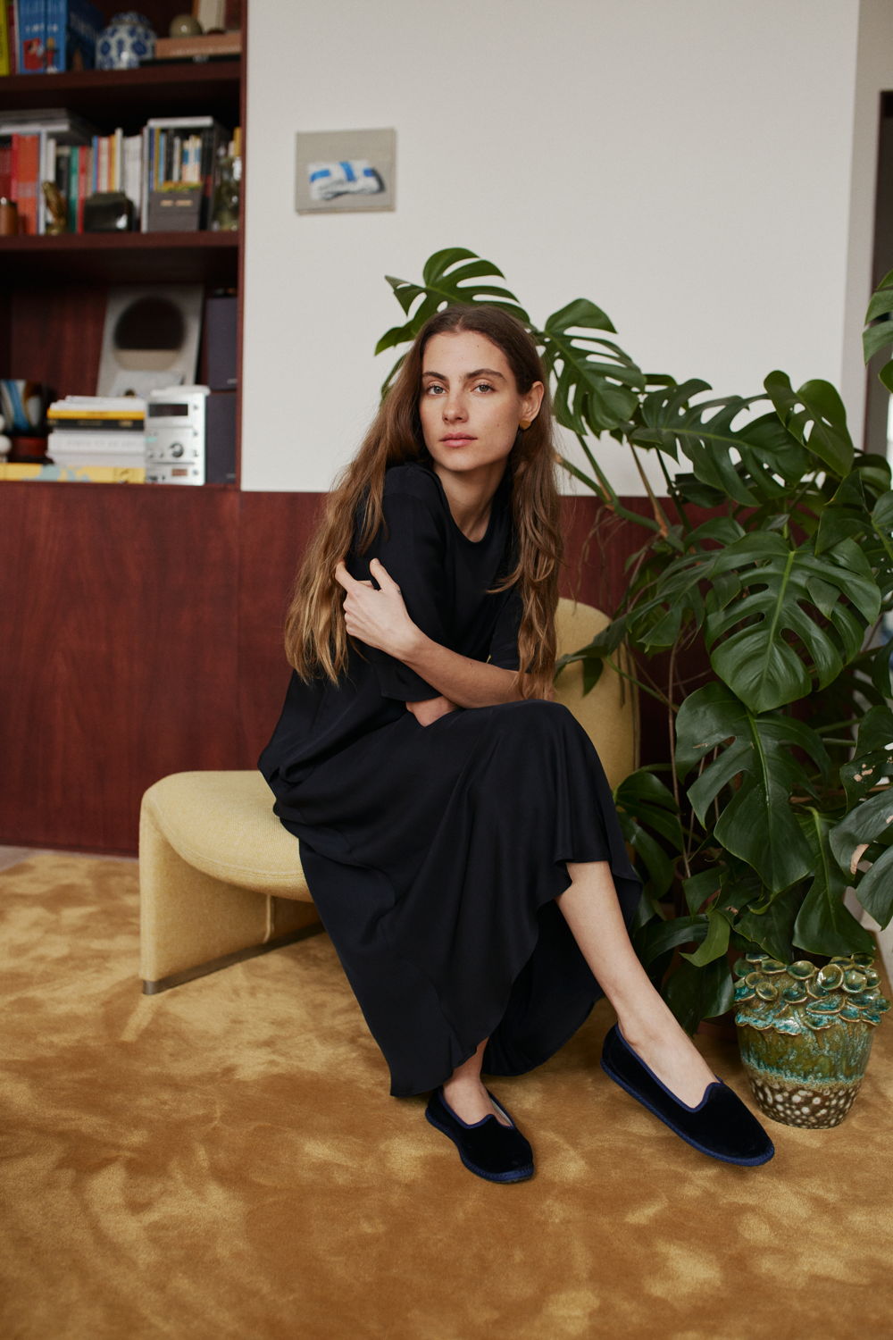 Mardi editions - SS23 - Jupe Margaux (112€) Top Daphne Soie Bleu marine (145€)