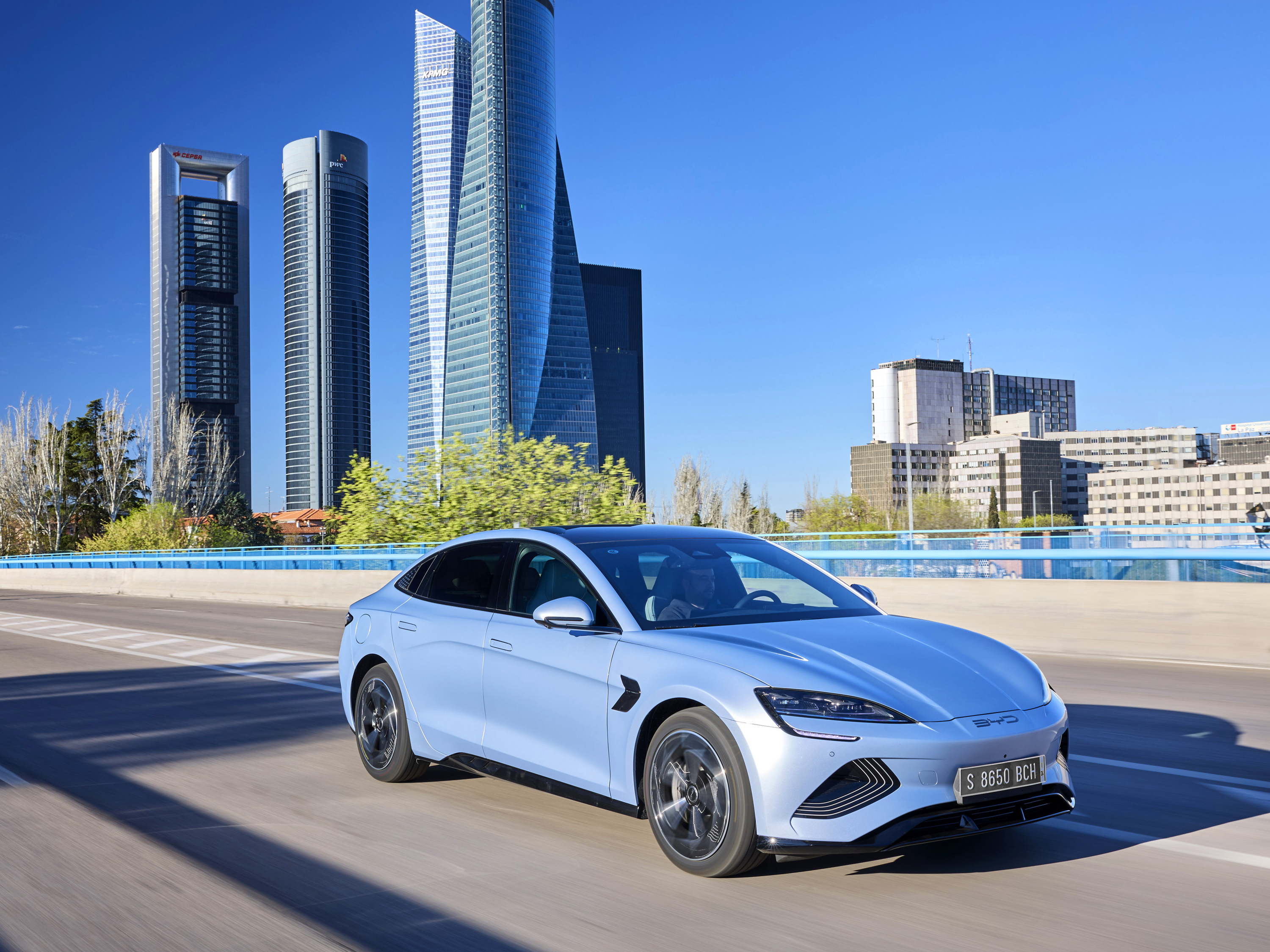BYD Concludes 2023 with Record 3 Million Annual Sales, Leading Global NEV Market