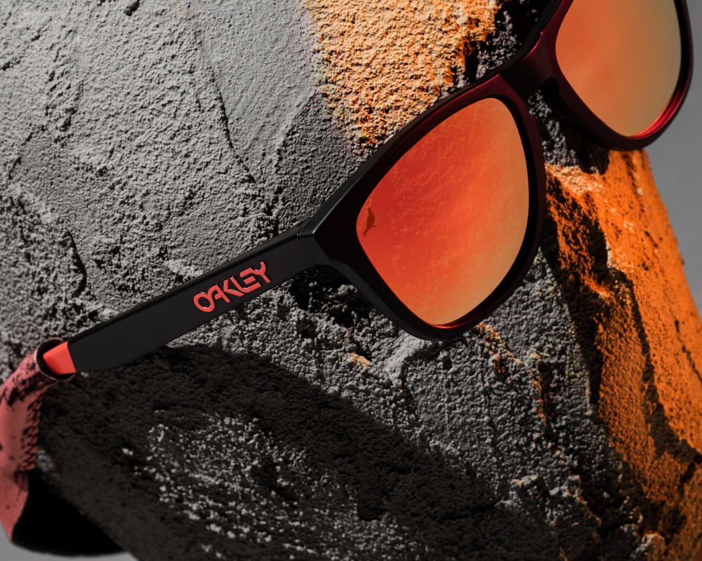 OAKLEY x STAPLE FROGSKINS XXV BLACK WITH PRIZM RUBY (3) OAKLEY x STAPLE FROGSKINS XXV BLACK WITH PRIZM RUBY (3)