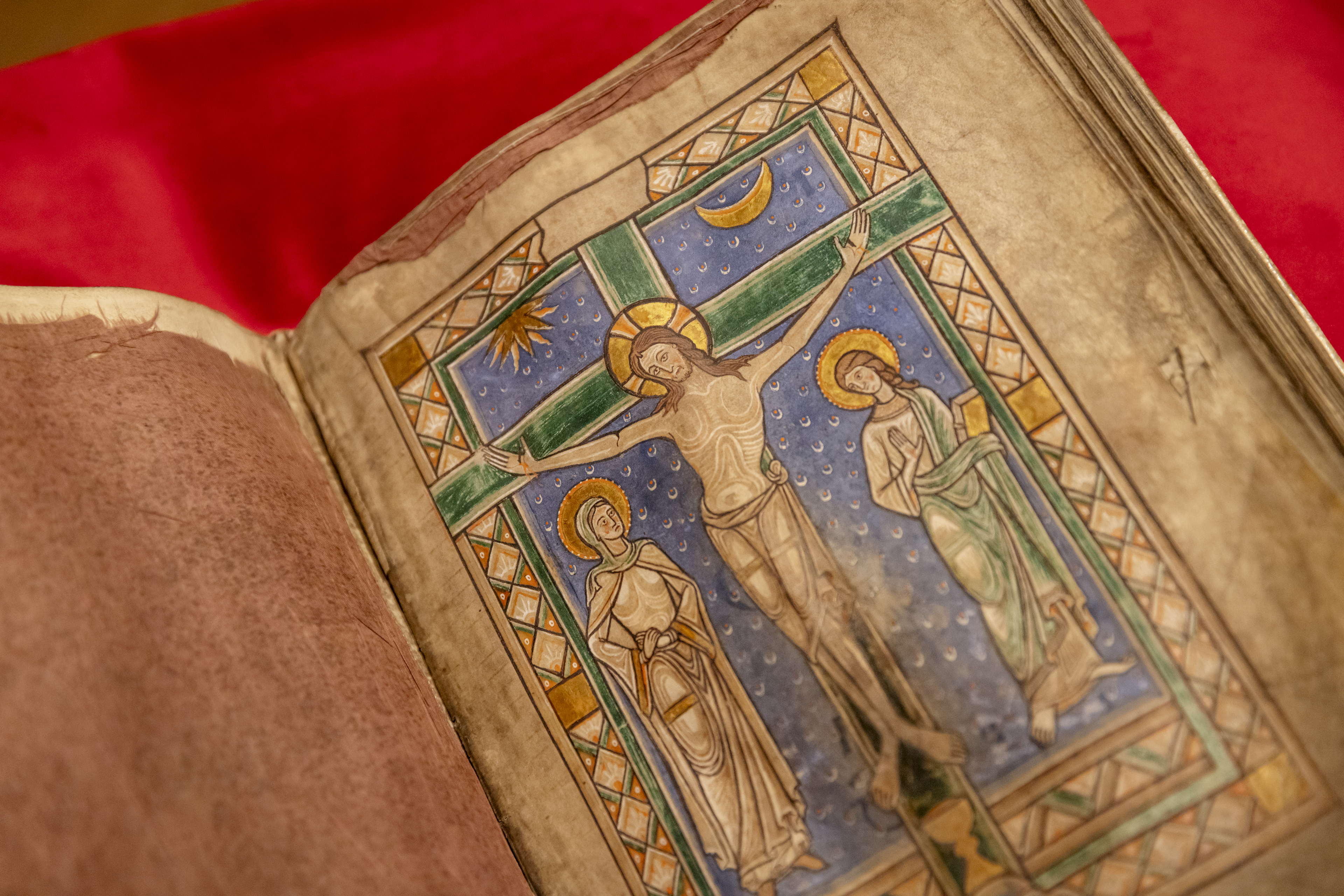 Oudste boek van Antwerpen naar Erfgoedbibliotheek Hendrik Conscience 