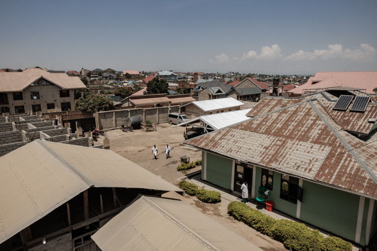 Exterior view of Salama Hospital in Bunia, Ituri province, where MSF teams treat patients injured by accidents and violence. Skilled and compassionate care helps stabilize trauma victims so they can begin the long process of healing, both physically and emotionally. Copyright: MSF Exterior view of Salama Hospital in Bunia, Ituri province, where MSF teams treat patients injured by accidents and violence. Skilled and compassionate care helps stabilize trauma victims so they can begin the long process of healing, both physically and emotionally. Copyright: MSF