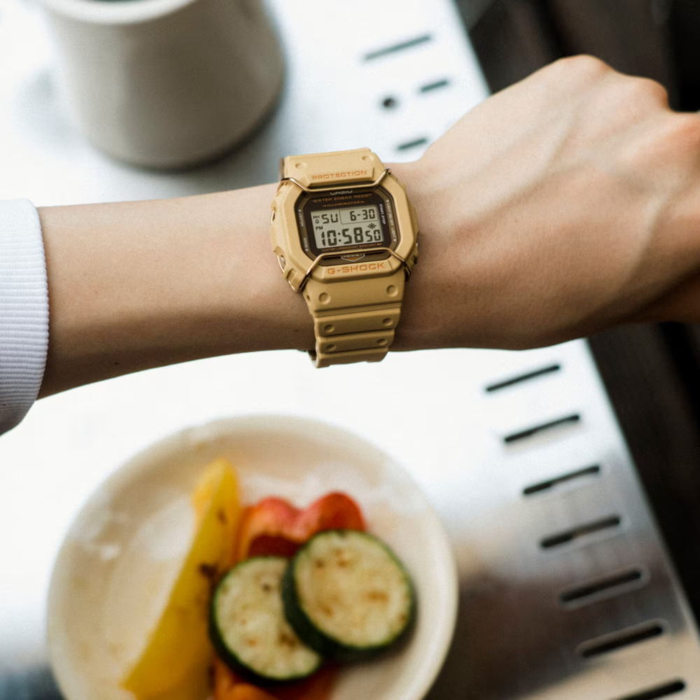 Modelo Dorado DW-5600PT-5