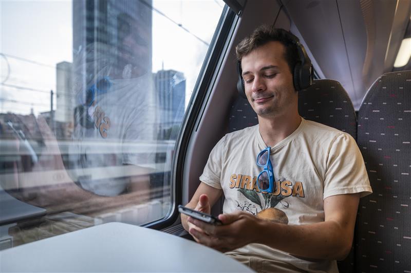 La SNCB lancera cette année une nouvelle gamme tarifaire : les voyages en train seront moins chers pendant les heures creuses et pour les voyageurs fréquents