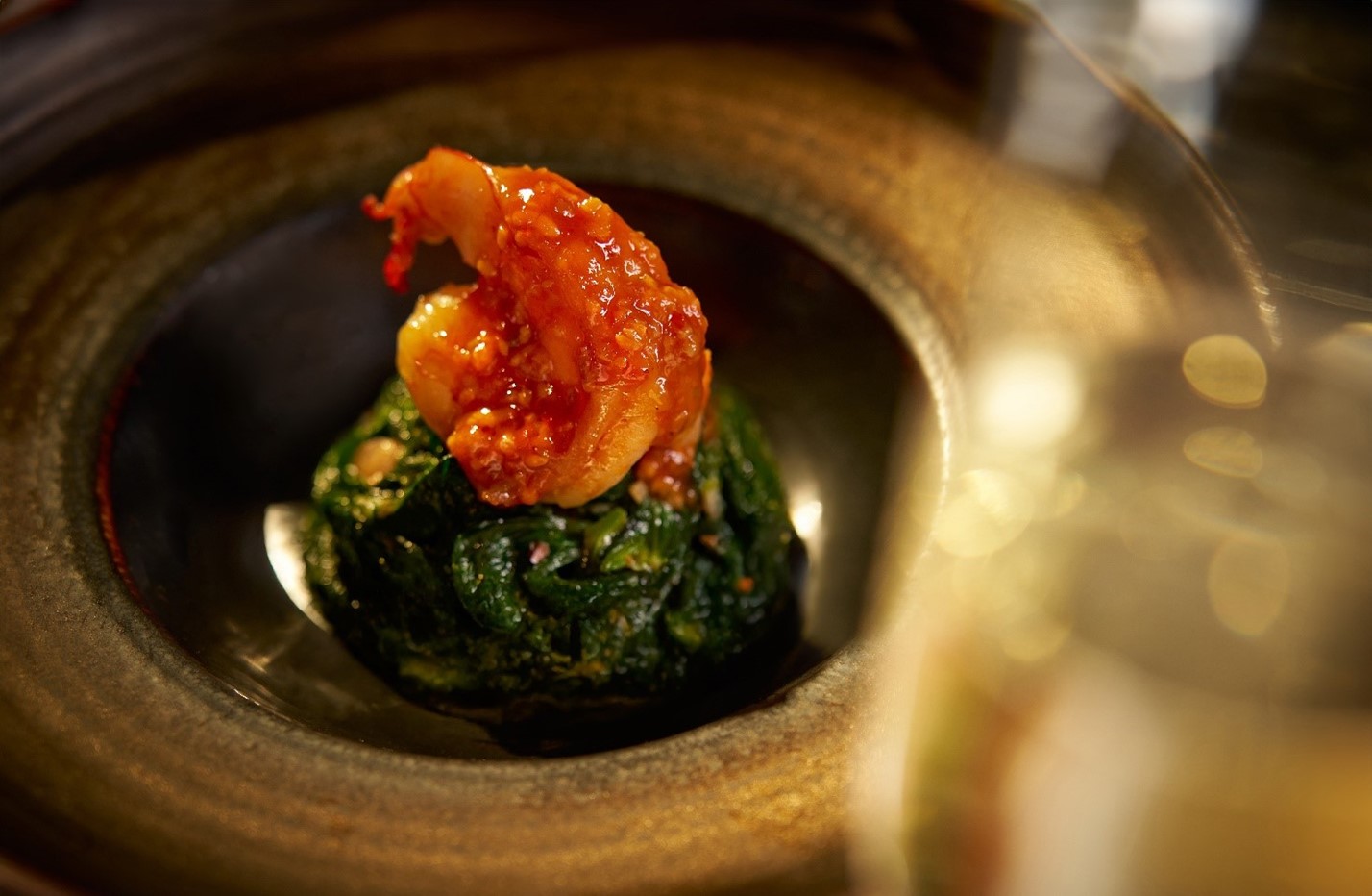 「海老の甘酢生姜風味チリ豆板醤和え」