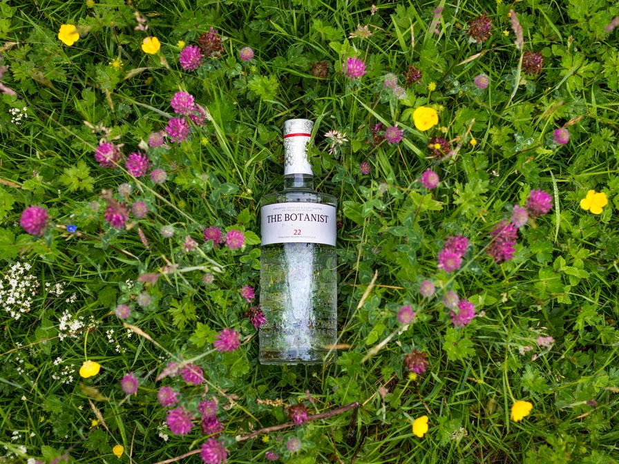 Disfruta de estos refrescantes cocteles de Rémy Cointreau perfectos para celebrar la primavera