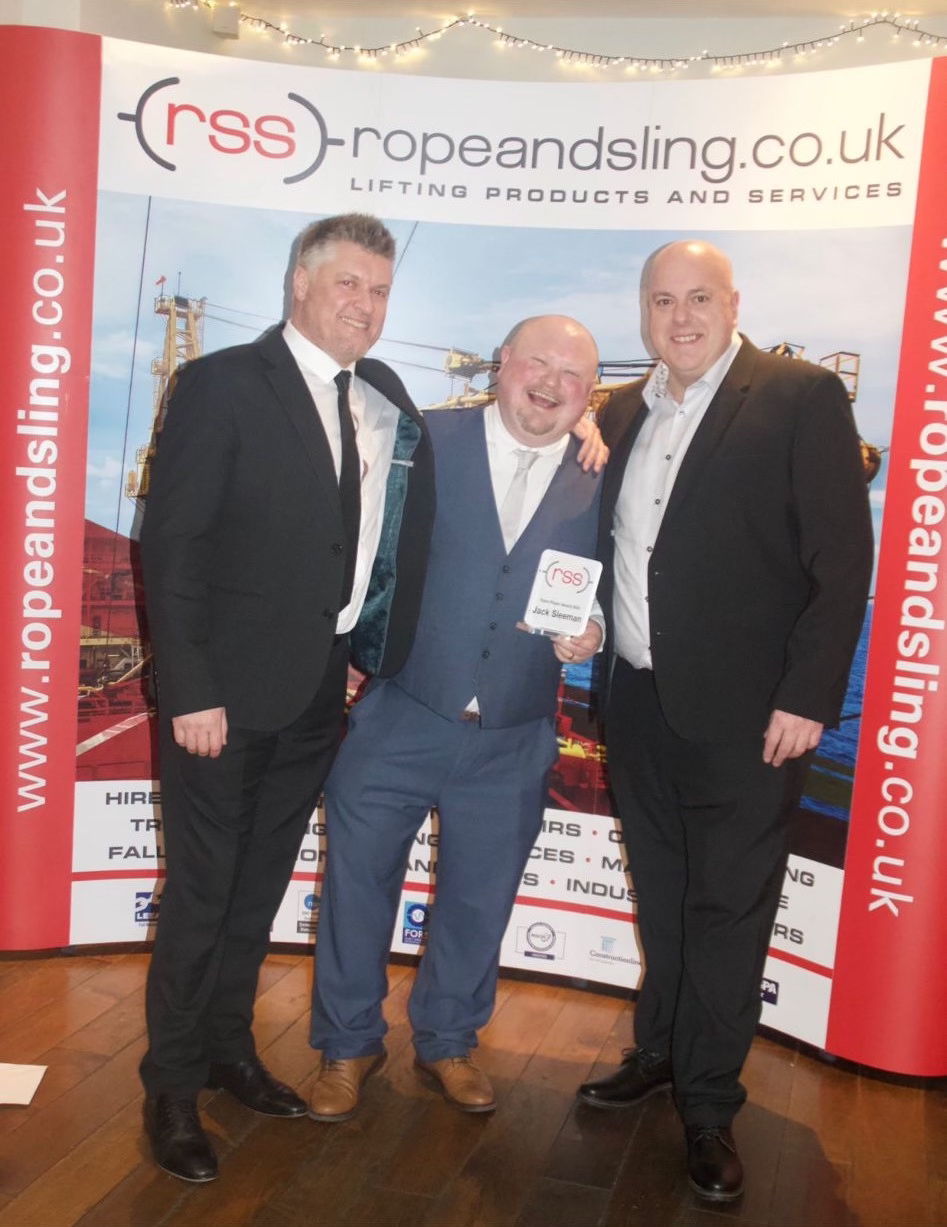 Jack Sleeman (centre), Team Player, with Steve Hutin (left) and Alan Varney.