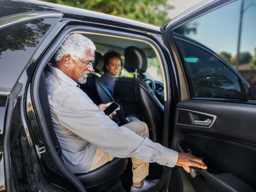 Uber lance Uber pour Seniors et le Mode simplifié en Belgique