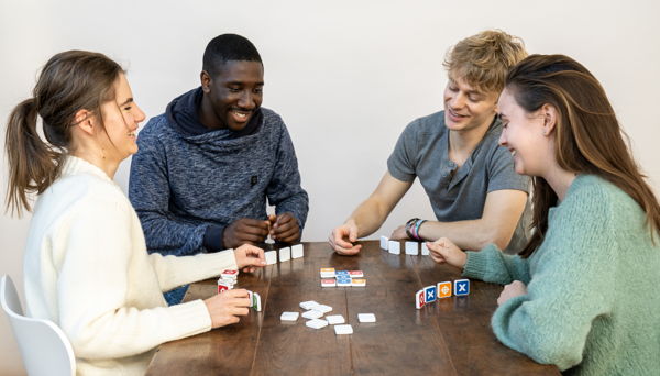 FlexiQ Orbito Jeu de stratégie à partir de 7 Ans 2 Joueurs Temps de Jeu de 10 Minutes