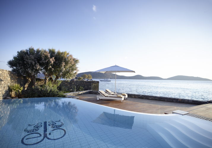 The Presidential Villas Waterfront with Private Heated Pool
