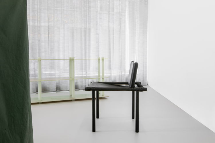 CTS (Concave Textile Shape), FS (Fiberglass Stack), CTC1 (Carbon Tube Chair 1). Image by Jeroen Verrecht