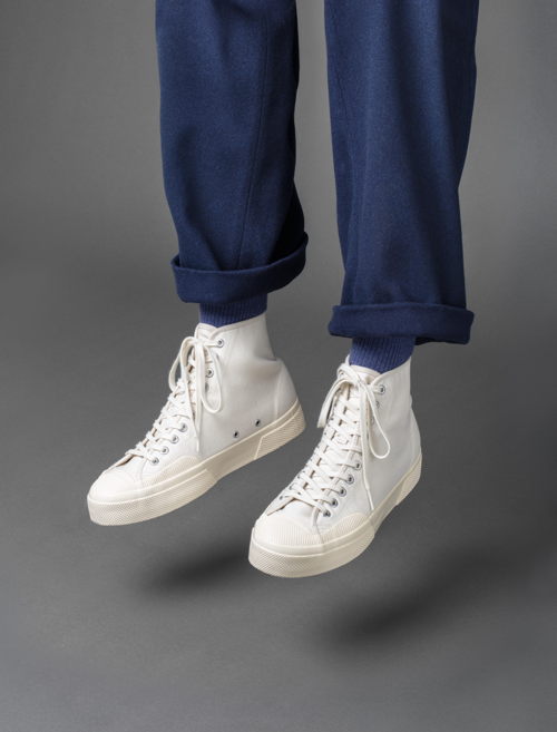 139 EUR