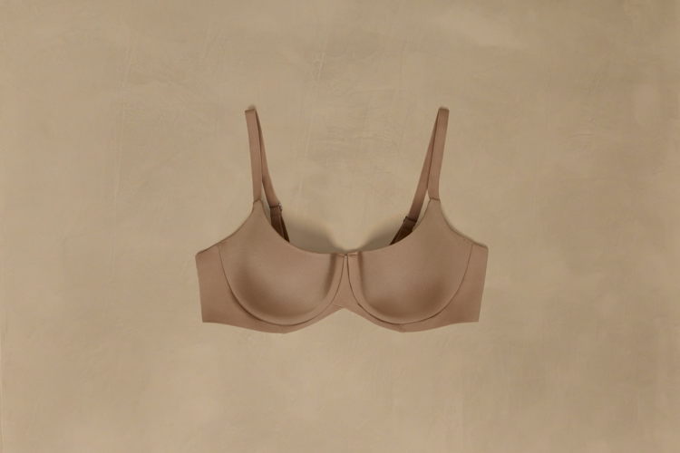 Hunkemöller_SS24_M24_Q2_012_SIGNATURES_HKM_Flatlay_Smooth_Demi_Padded_#0065_FINAL