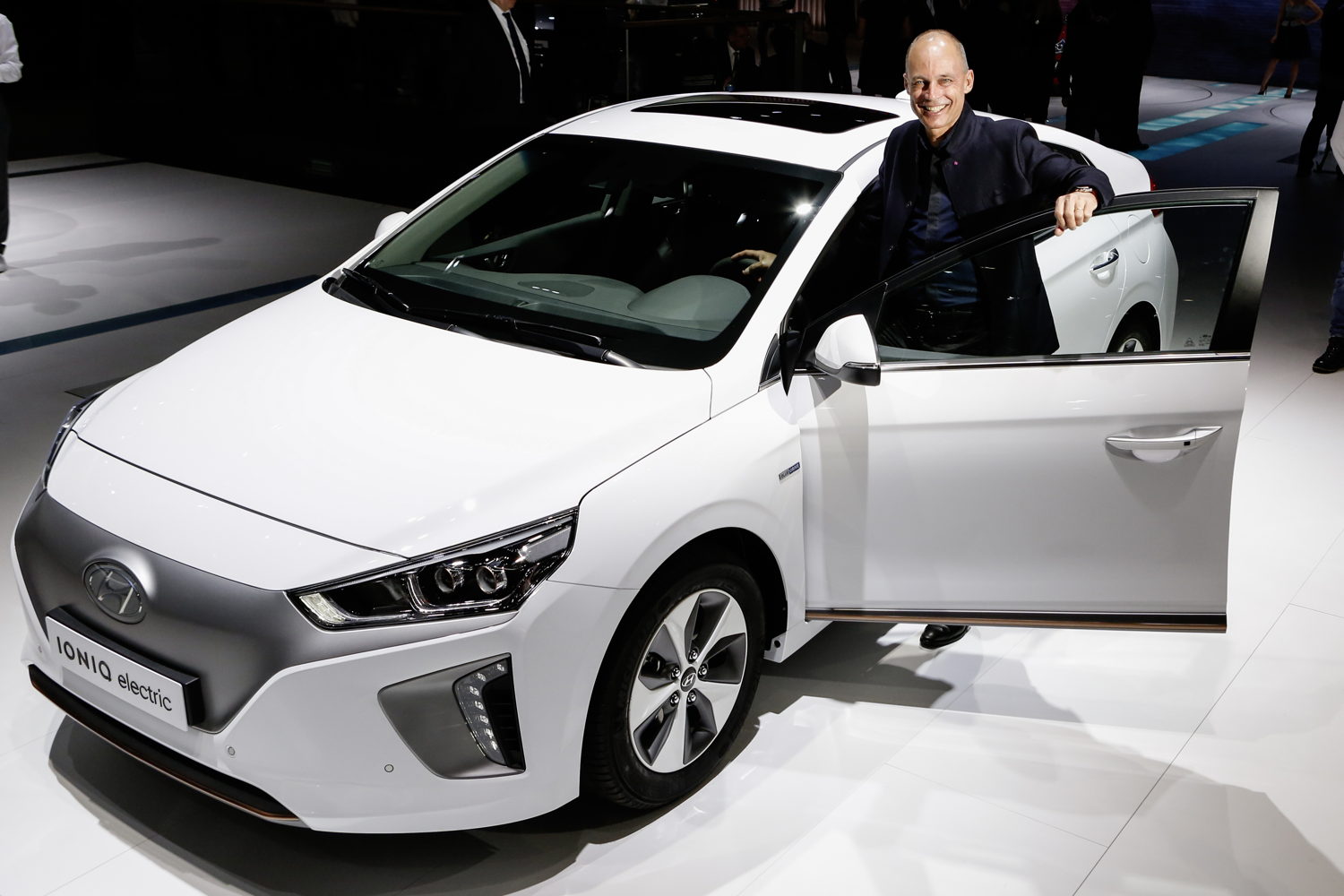 Bertrand Piccard & IONIQ Electric