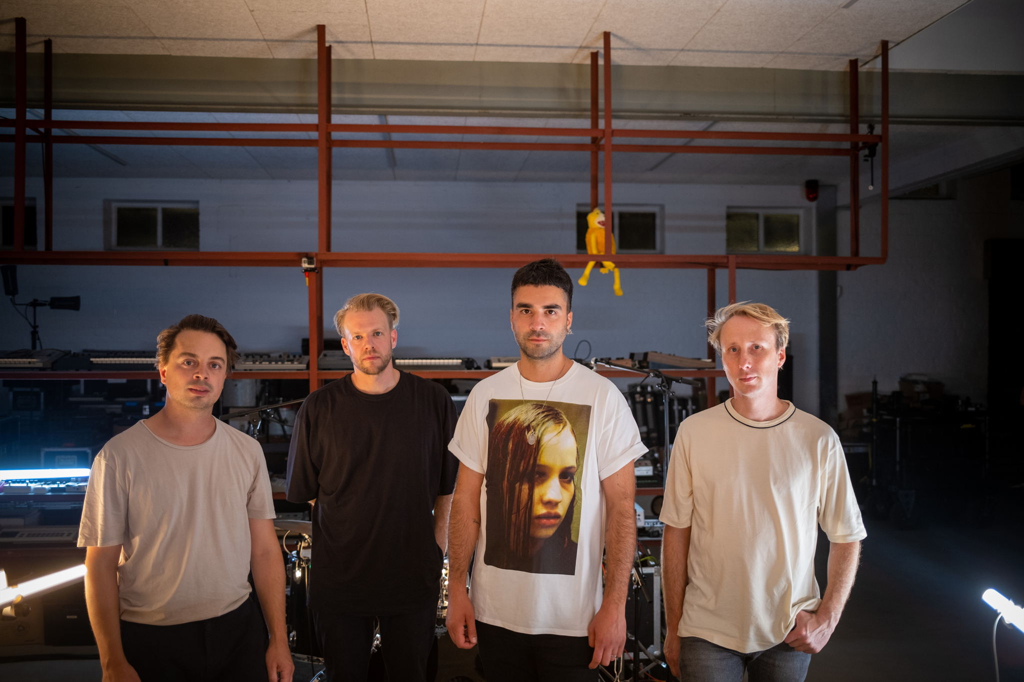 GOOSE, de gauche à droite : Dave Martijn, Bert Libeert, Mickael Karkousse et Tom Coghe
Avec l’aimable autorisation Universal Music Belgium GOOSE, de gauche à droite : Dave Martijn, Bert Libeert, Mickael Karkousse et Tom Coghe
Avec l’aimable autorisation Universal Music Belgium