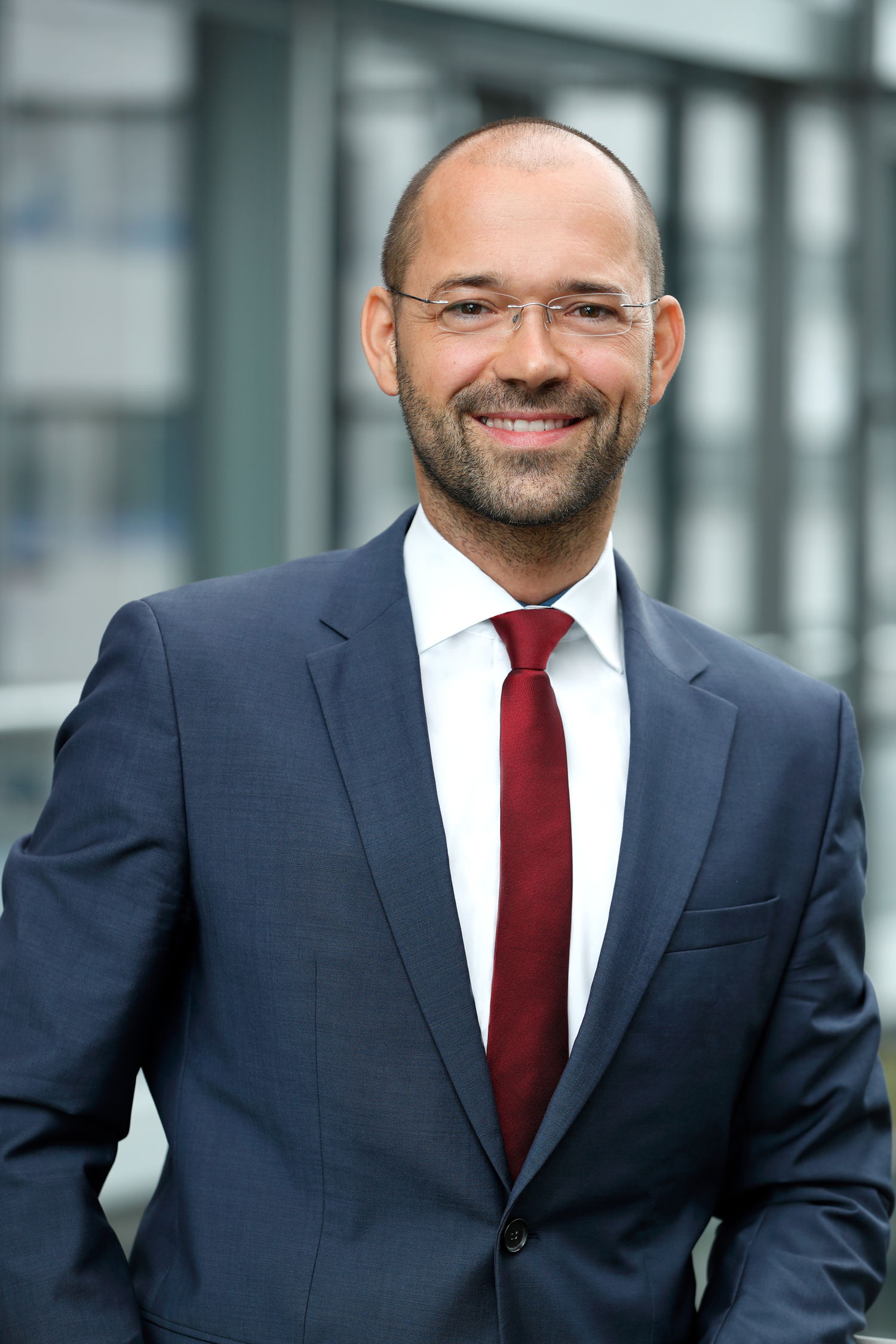 Kilian Sauerwald, Director Regional de Postventa y Desarrollo de Mercado de Porsche AG