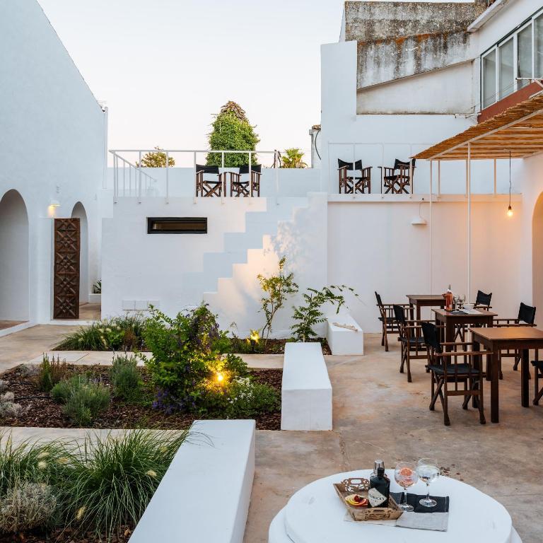 Aljana Guest House