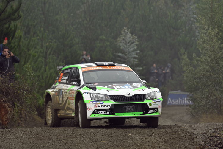 Driving a private ŠKODA FABIA R5, ŠKODA works crew
Kalle Rovanperä/Jonne Halttunen won the WRC 2 Pro
category at Rally Chile, sixth round of 2019 FIA World
Rally Championship Driving a private ŠKODA FABIA R5, ŠKODA works crew
Kalle Rovanperä/Jonne Halttunen won the WRC 2 Pro
category at Rally Chile, sixth round of 2019 FIA World
Rally Championship