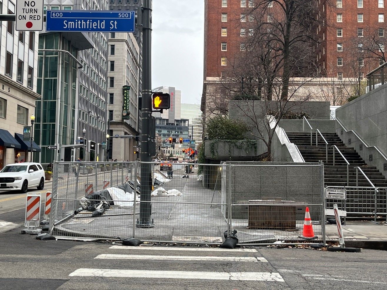 Work zone at Sixth Avenue and Smithfield Street