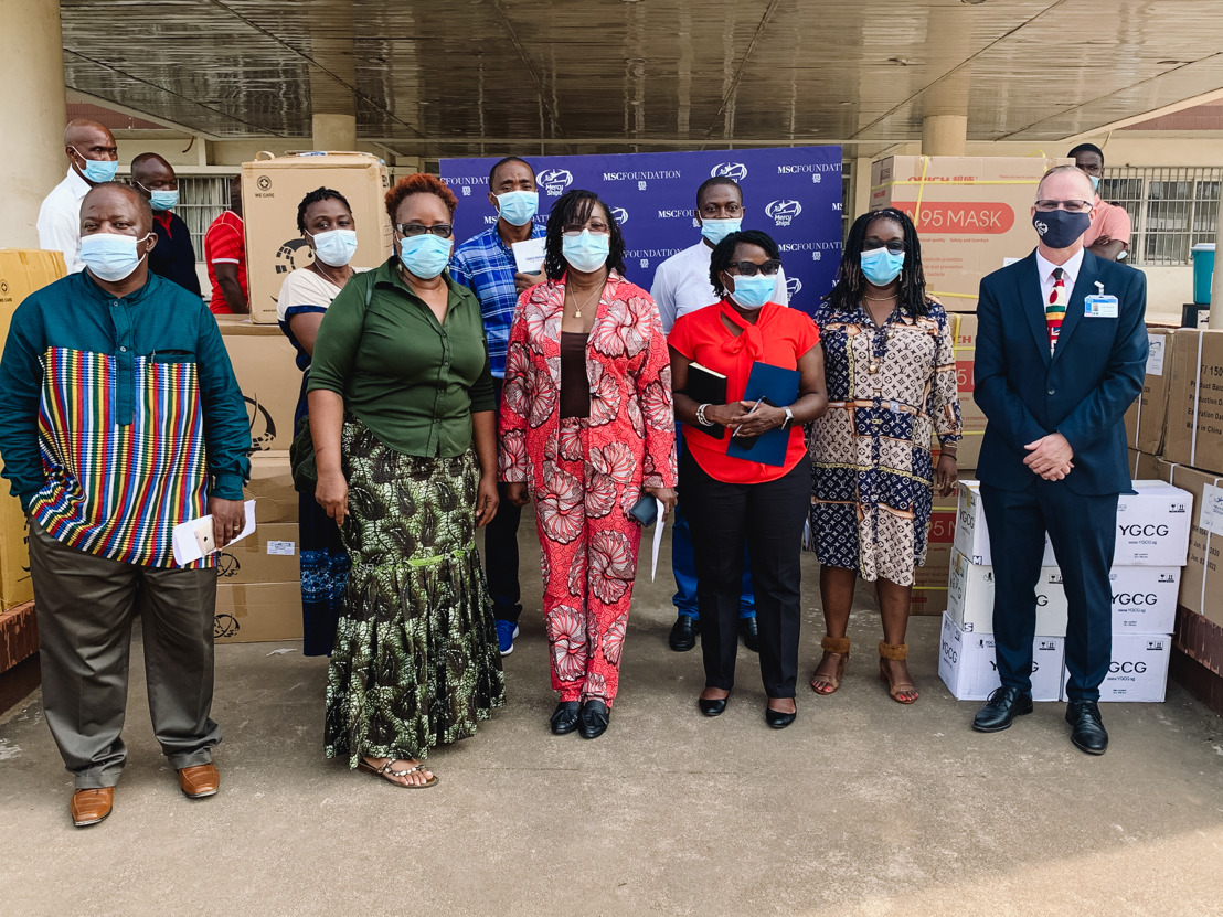 Masken und Schutzausrüstung für Afrika