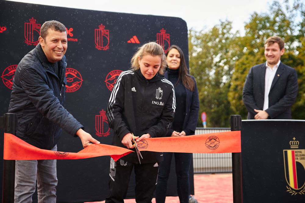 Opening Belgian Red Court Hasselt with Davina Philtjens