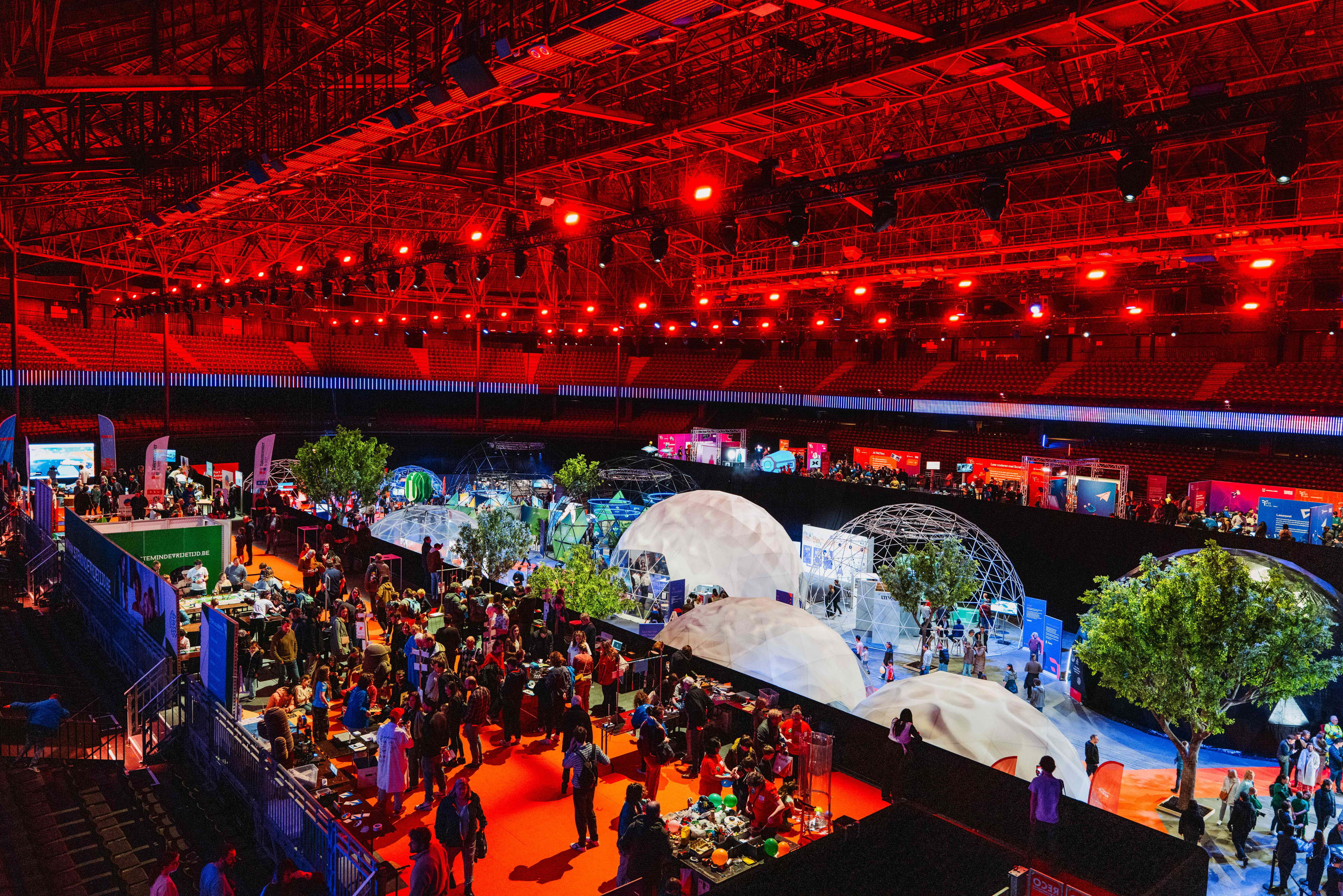 Eerste editie van FTI Festival lokt 177.500 bezoekers en sluit tien dagen tech af met een klapper in het Sportpaleis