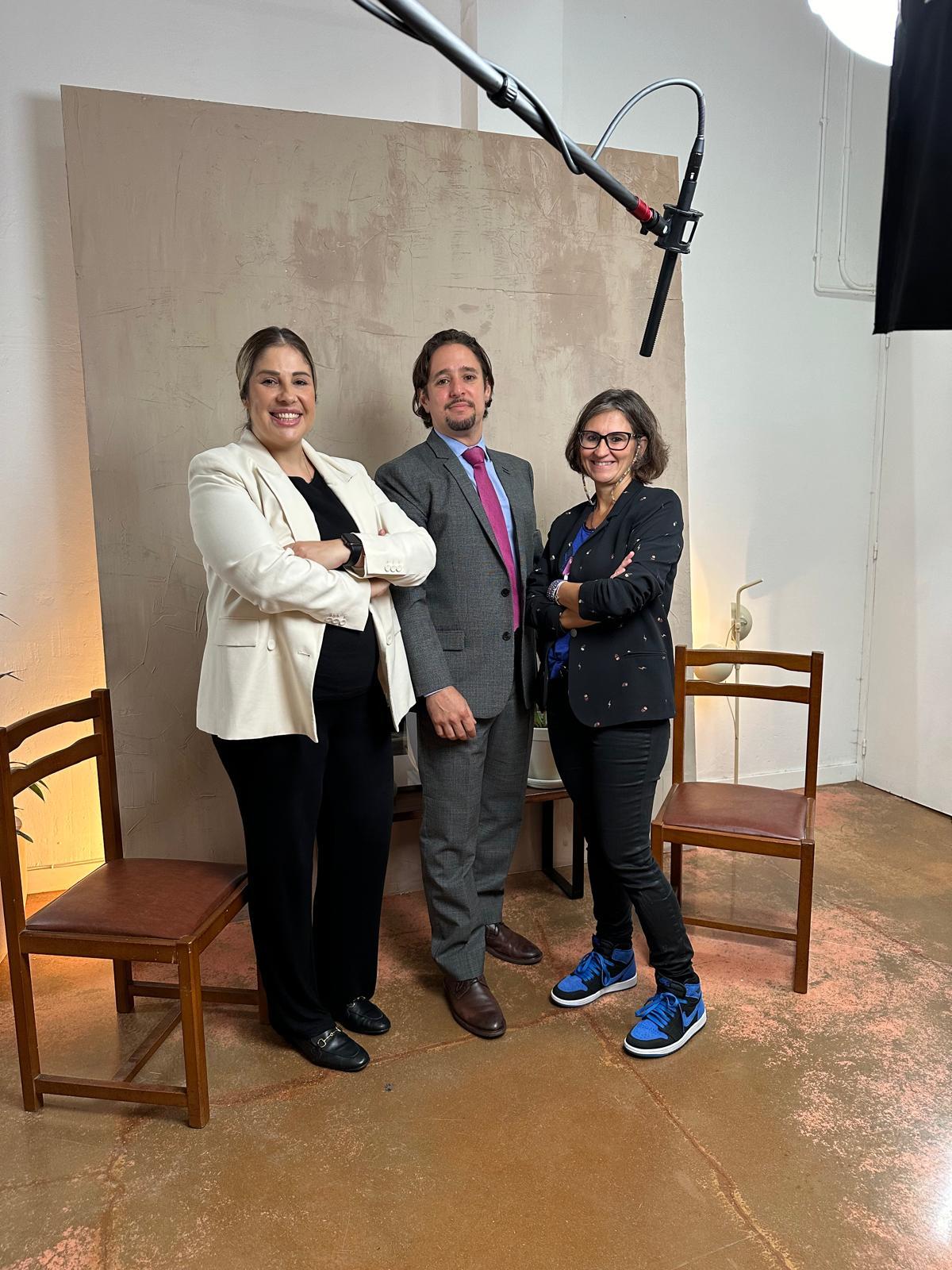 En la fotografía, Verónica Rodríguez, directora de Marketing de CargoON; Maximiliano Martín Vallvé, jefe de Ventas de CargoON; y Nuria Fuentes, responsable de Comunicación para el mercado ibérico