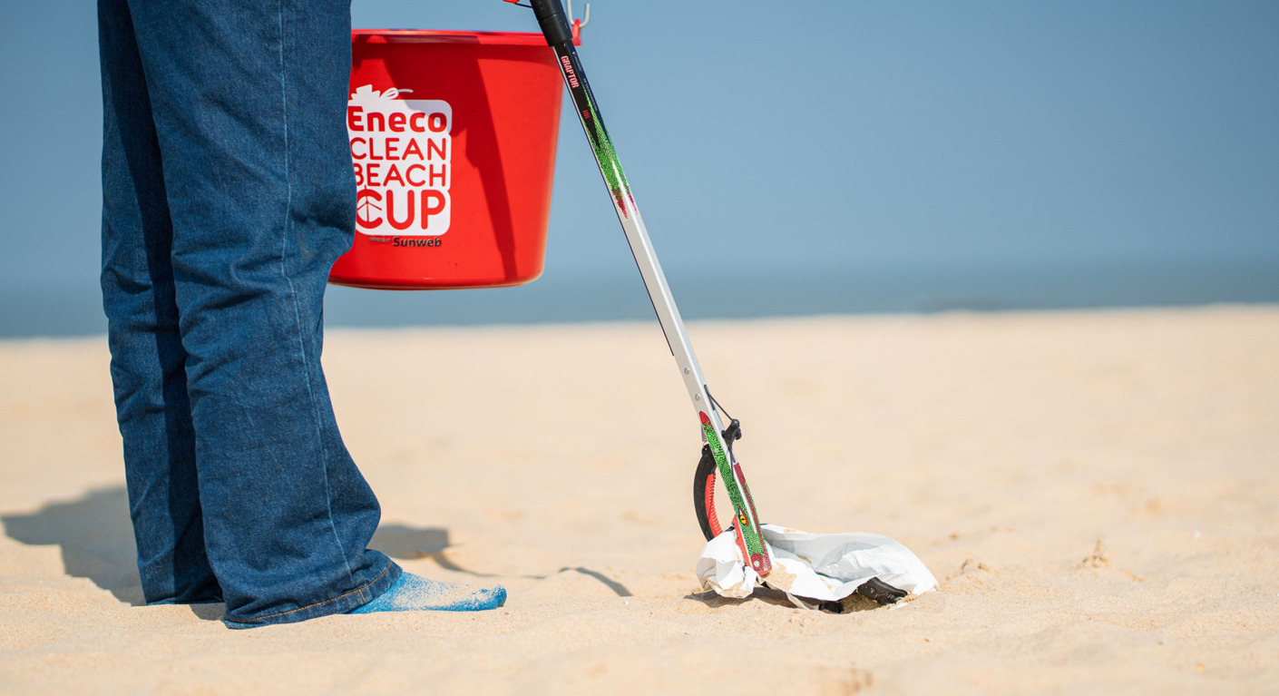 COMMUNIQUE DE PRESSE: 17 clubs de surf uniront leurs forces pour nettoyer la plage durant l'Eneco Clean Beach Cup le 13 septembre