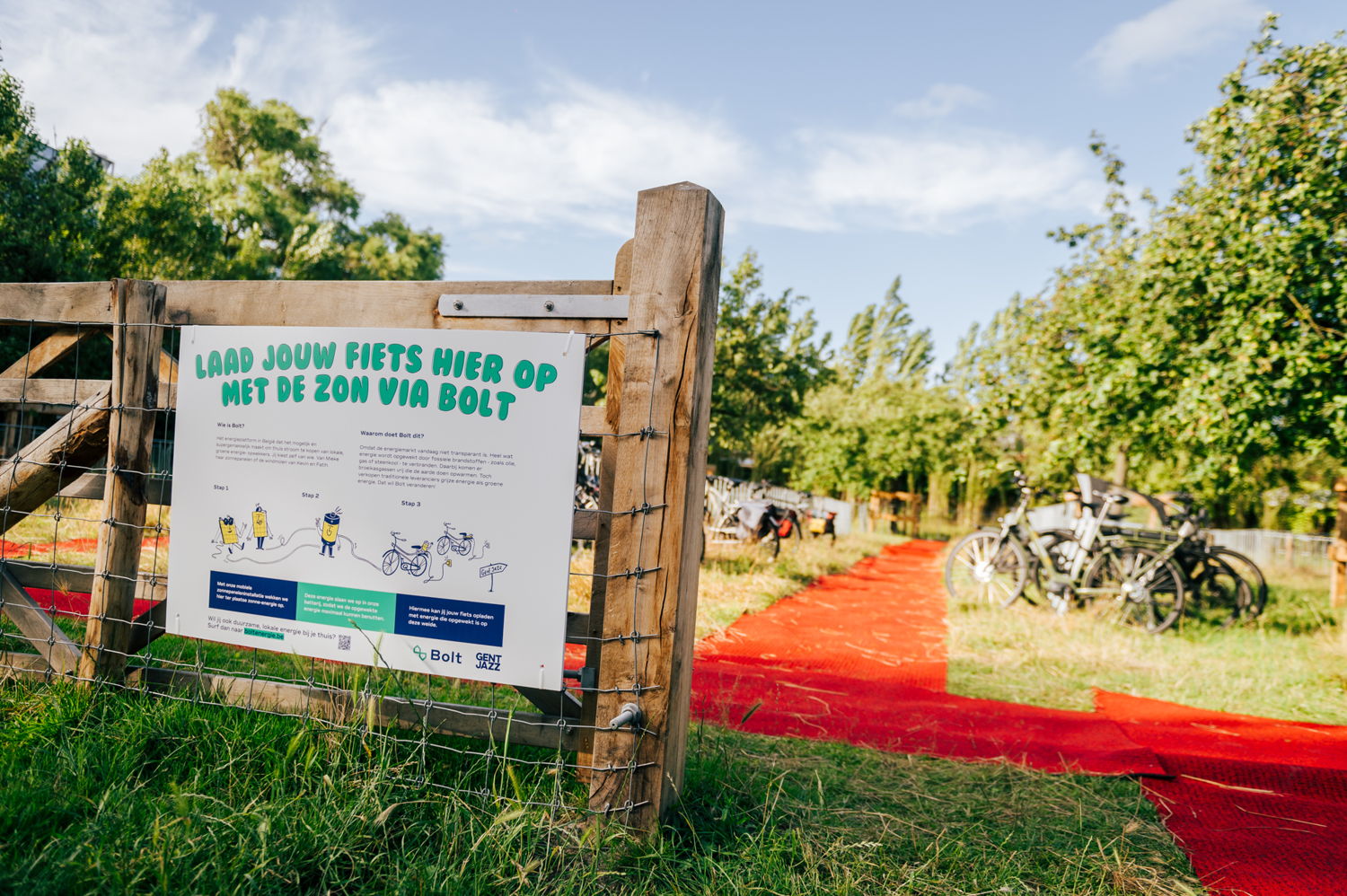 De elektrische fietsenparking op Gent Jazz ©Stein Van der Looij