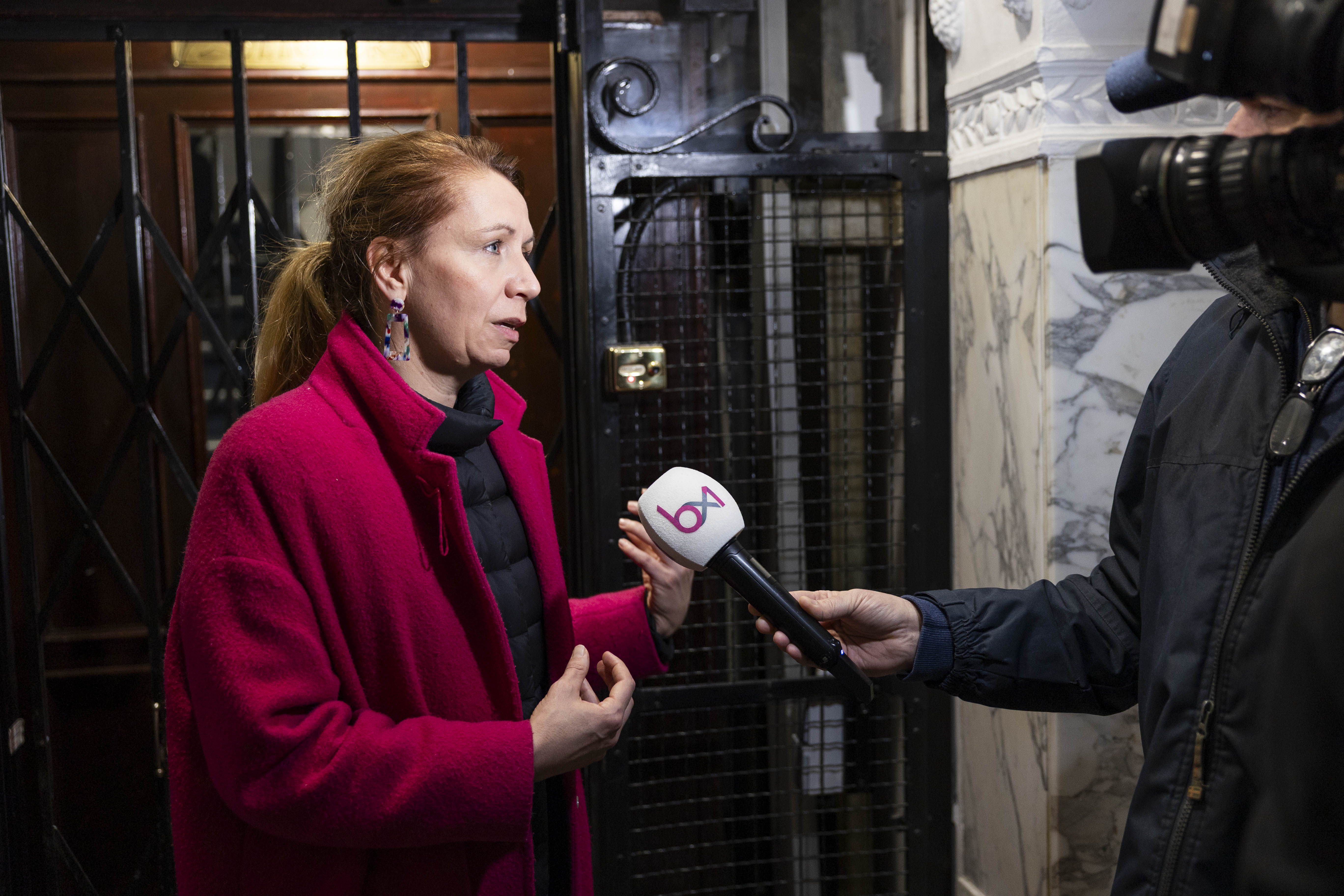 Brussels staatssecretaris voor Stedenbouw en Erfgoed Ans Persoons bezocht vandaag een gemoderniseerde historische lift die als inspiratie kan dienen voor andere Brusselse liften.