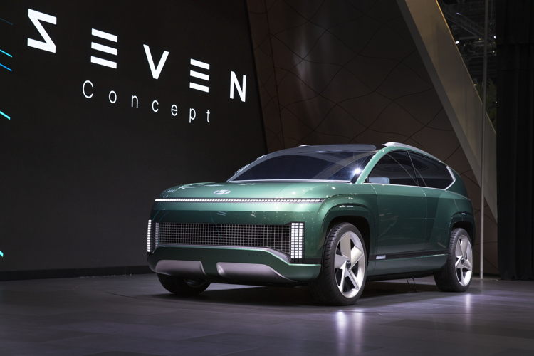 Live photos taken at AutoMobility LA 2021