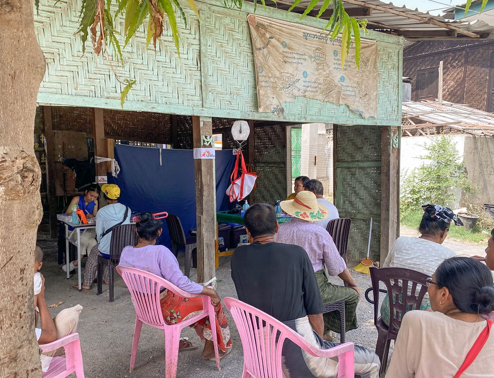 MSF mobile clinic in BoneO camp offers consultations, including for NCDs and mental health. Date:22/04/2025 | Location: Mandalay Photographer: Lena Pflueger MSF mobile clinic in BoneO camp offers consultations, including for NCDs and mental health. Date:22/04/2025 | Location: Mandalay Photographer: Lena Pflueger