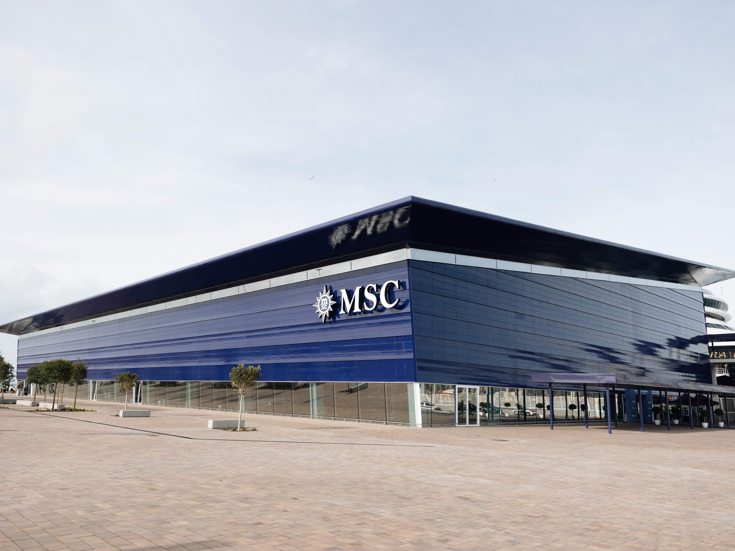 De cruisedivisie van MSC Group opent een nieuwe terminal in de haven van Barcelona.