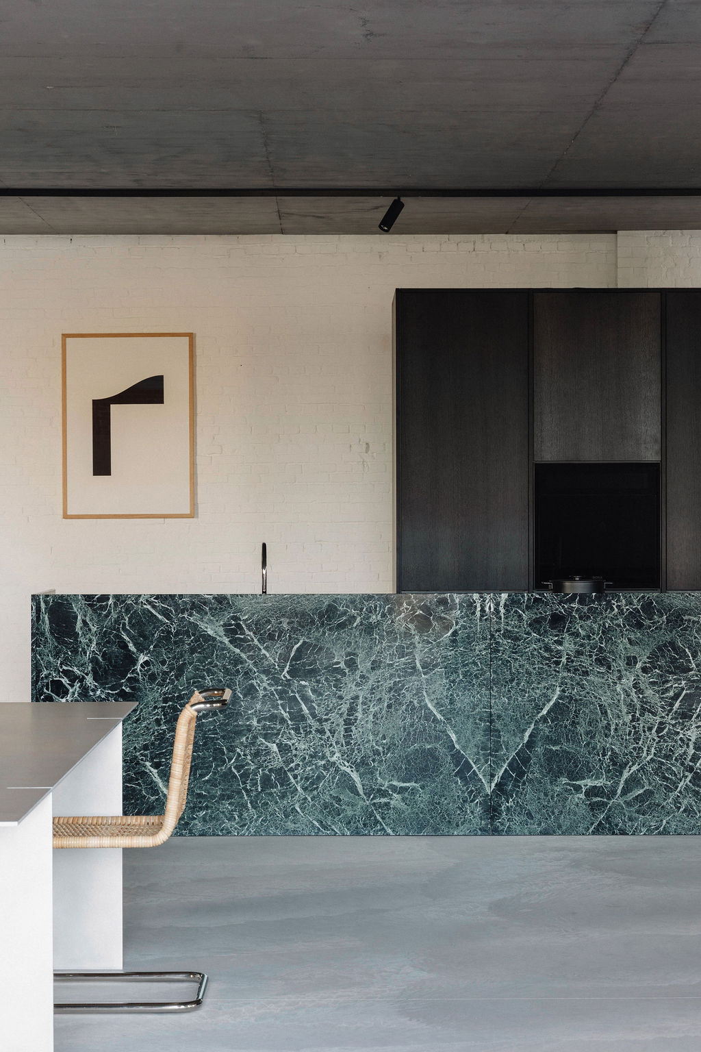 De keukens van het Belgische keukenmerk sistem nu ook beschikbaar bij designstore Ark38 in Aalst