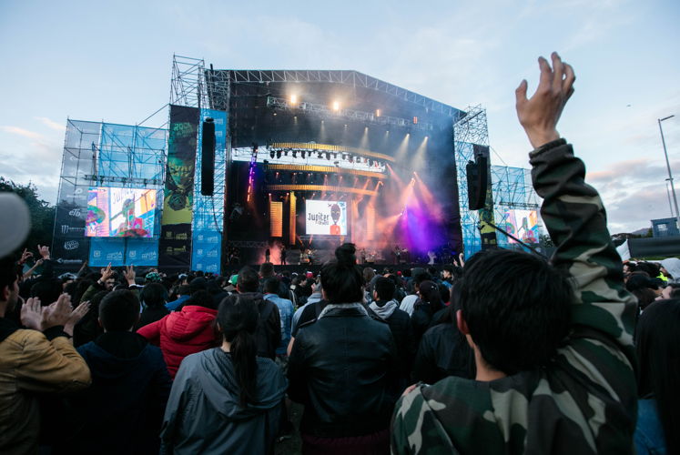 Iluminación Jaime Dussan seleccionó altavoces de arreglo lineal ShowMatch DeltaQ de Bose Profesional como el sistema de sonido principal del escenario Lago en la más reciente edición del festival musical Rock al Parque. Sus socios comerciales, P.A. Sound Colombia, se encargaron de la operación del equipo.