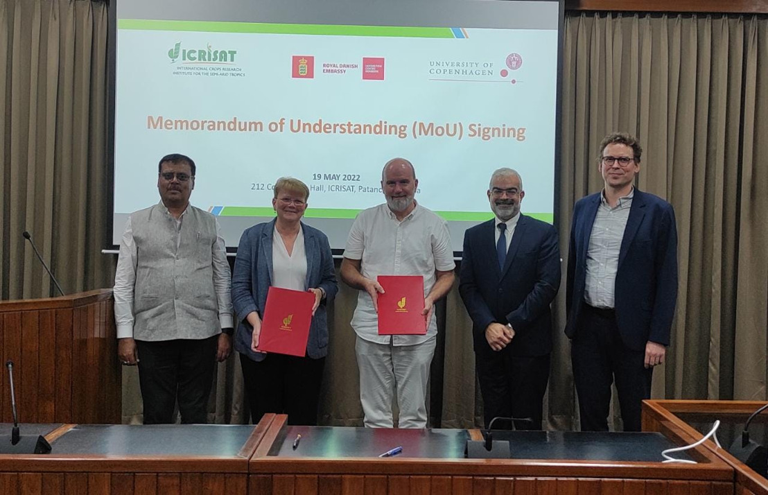 ICRISAT signs an MoU with University of Copenhagen to build sustainable agri-food systems and technologies