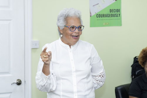 Marcella Harris from the Dominica Sea Turtle Conservation facilitating workshop session