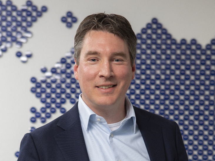Rogier Bart de Jonge volgt Karin de Koning op als Country Manager Benelux bij Beiersdorf  