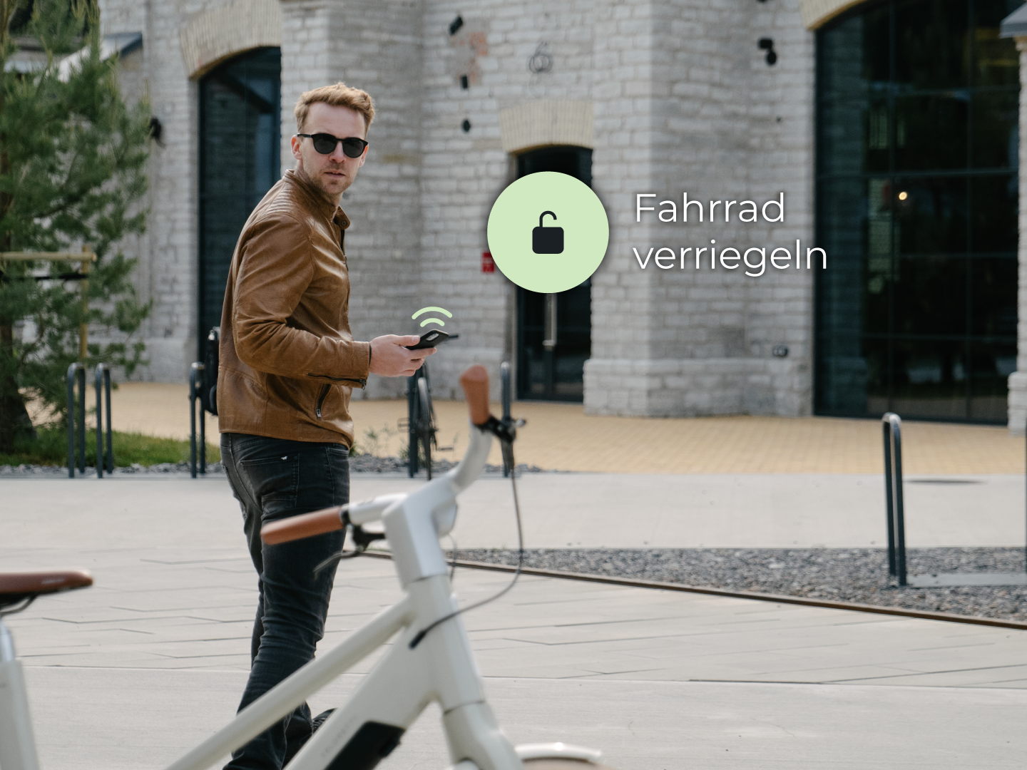 IoT macht E-Bike-Versicherung günstiger: Comodule, 2Lock und hepster ermöglichen bis zu 70 % niedrigere Prämien