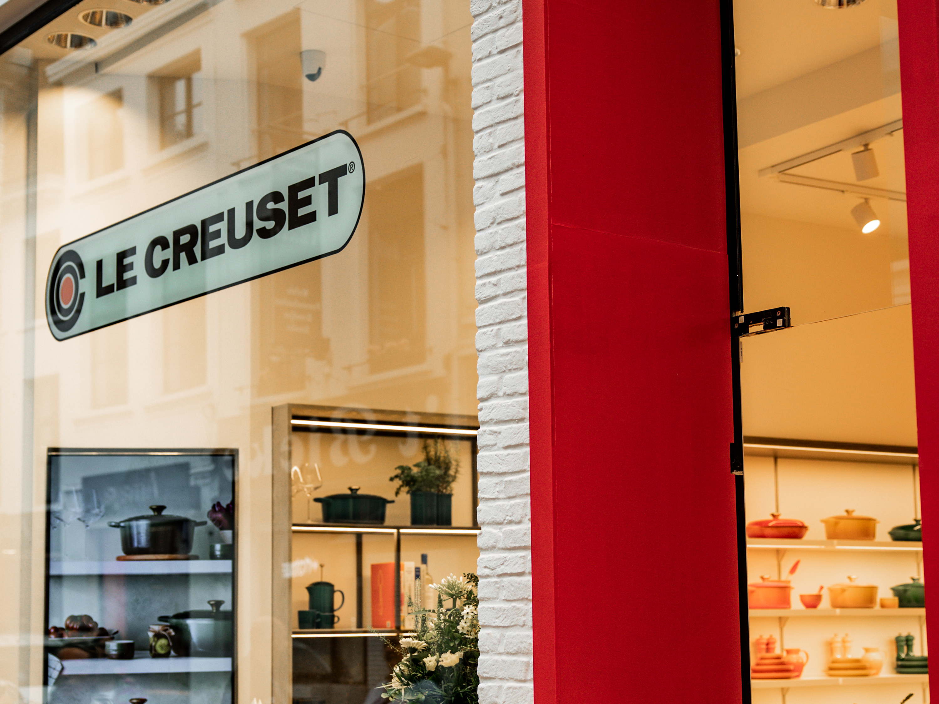 Op 6 september opent Le Creuset een exclusieve Signature Boutique in de Wilde Zee, de gezellige winkelwijk in het historische hart van Antwerpen. 
