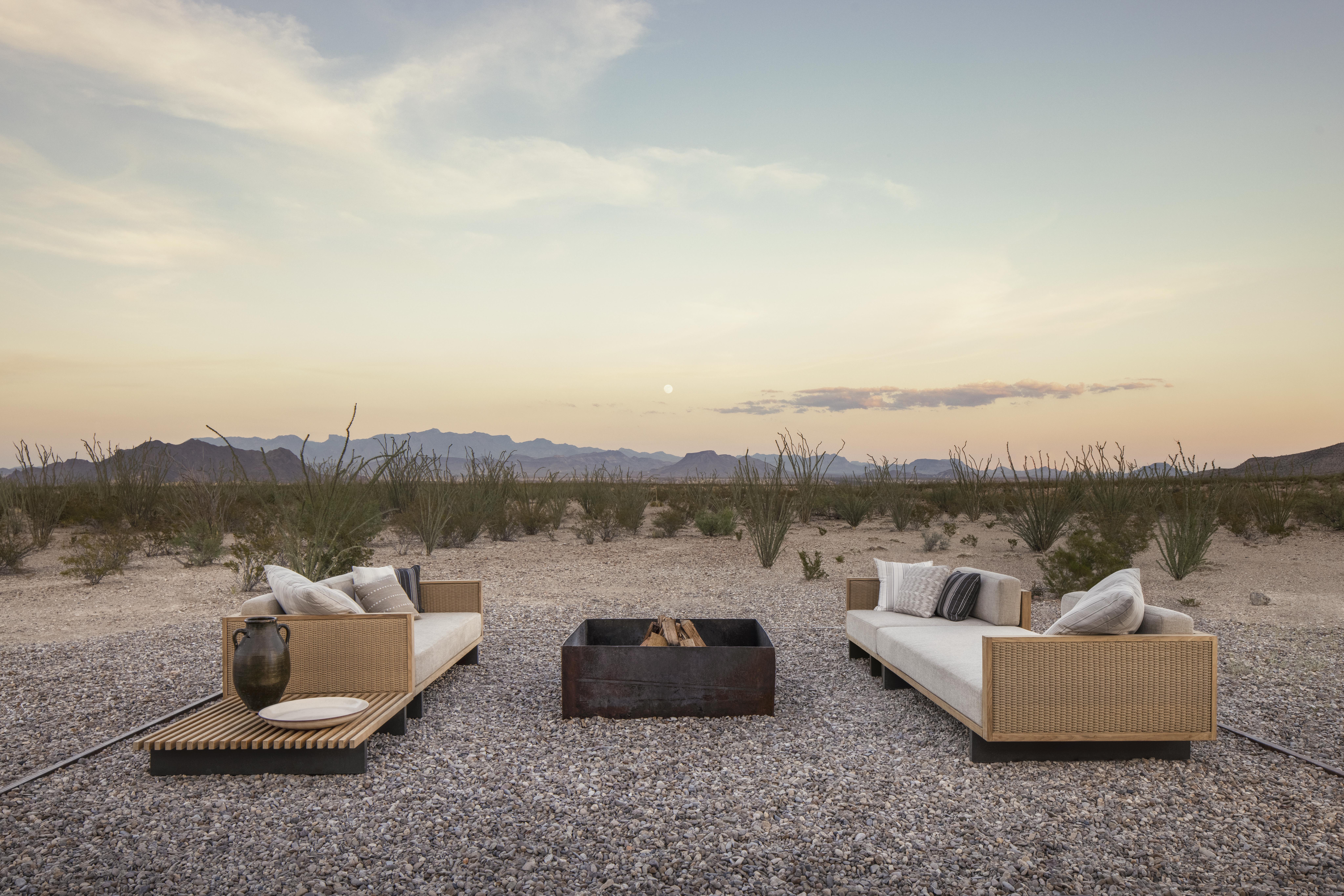 La collezione Franck di Sutherland Furniture.