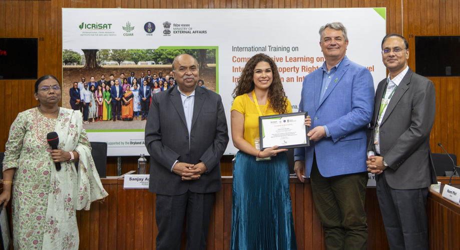 Karla De Leon from CIMMYT, Mexico.