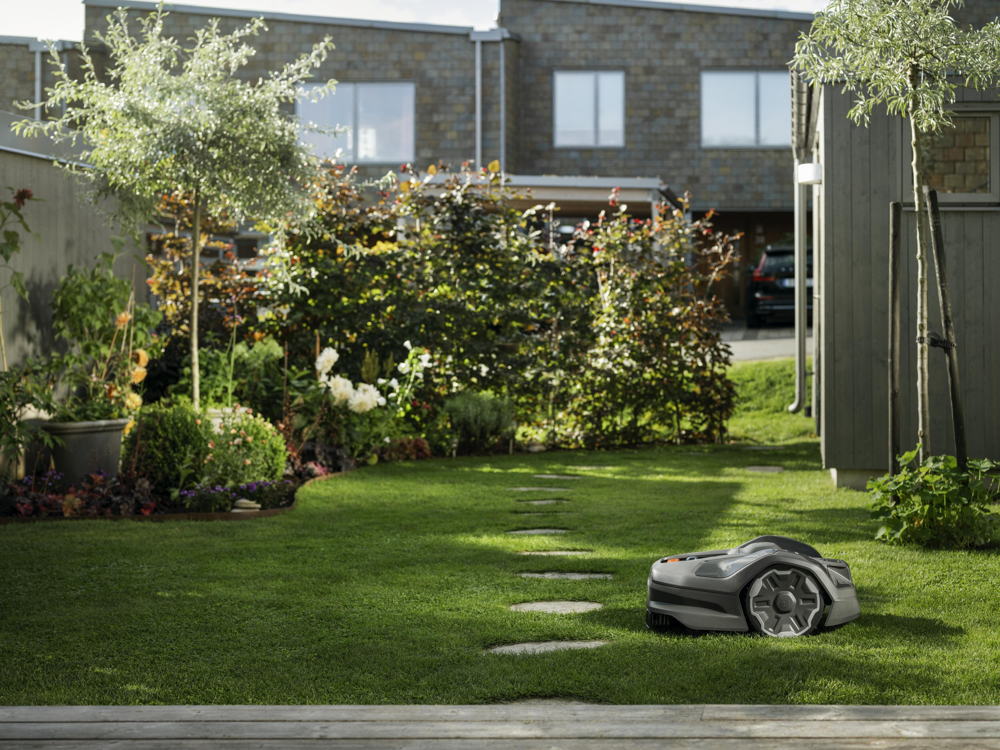 ©Husqvarna Nera 305E 2