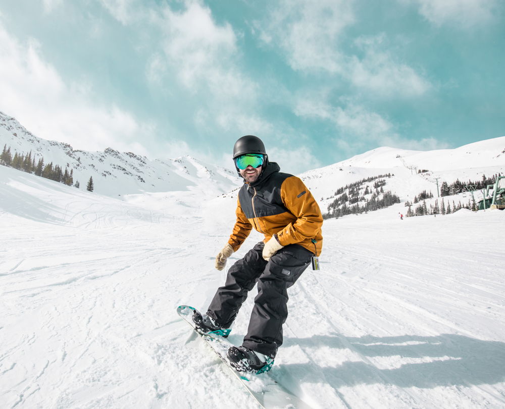 Snowboarden in skigebied Marmot Basin | Credit: Marmot Basin