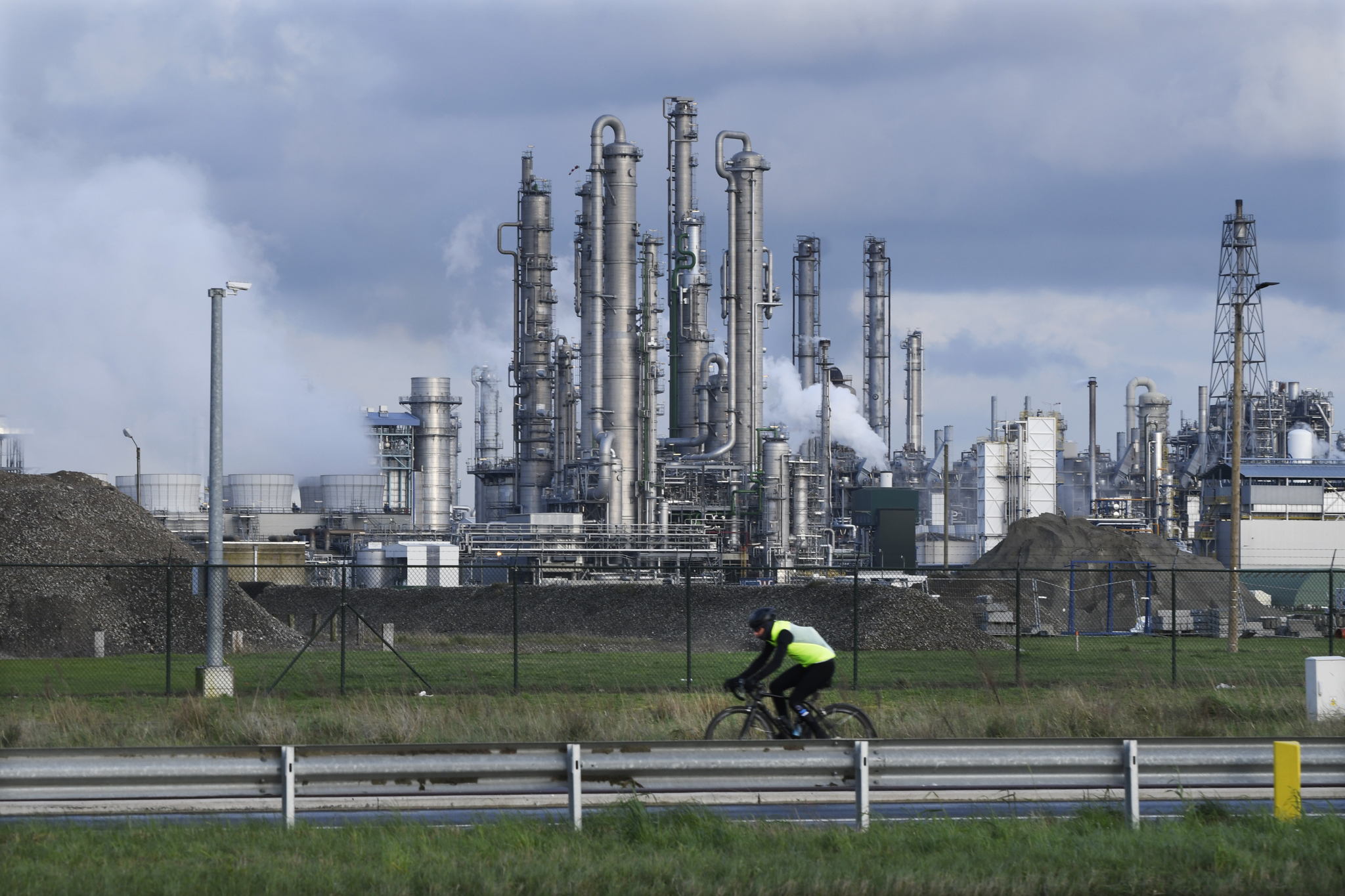 European industry ‘losing ground’ two years after Antwerp Declaration