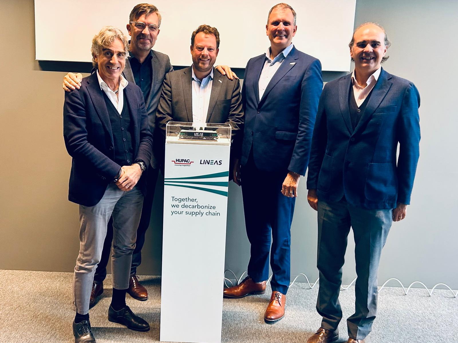 Lineas and Hupac Intermodal cooperate to enhance services on Zeebrugge-Milan lines 