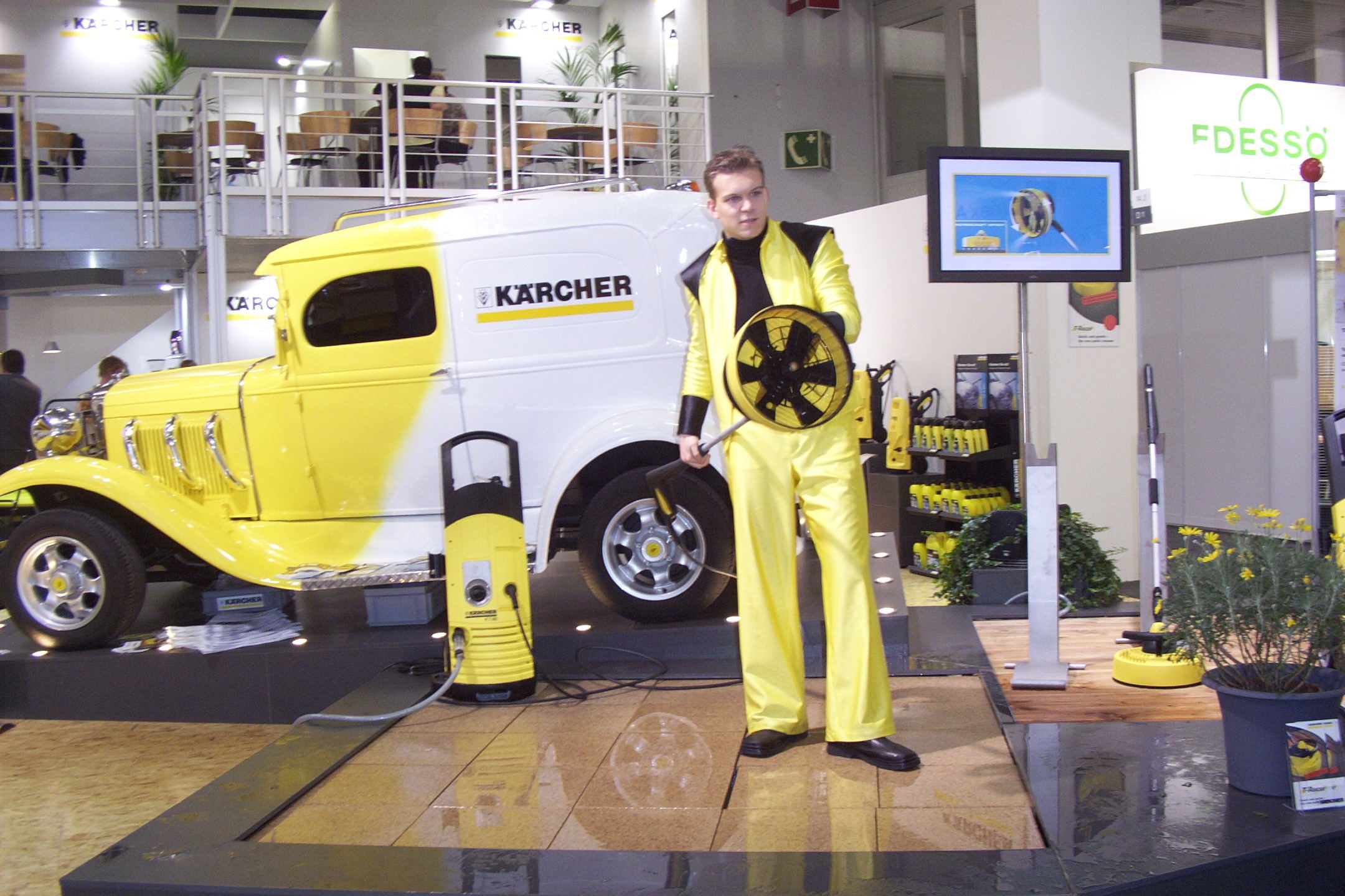 Karcher busca a los equipos de limpieza más oldies en México 