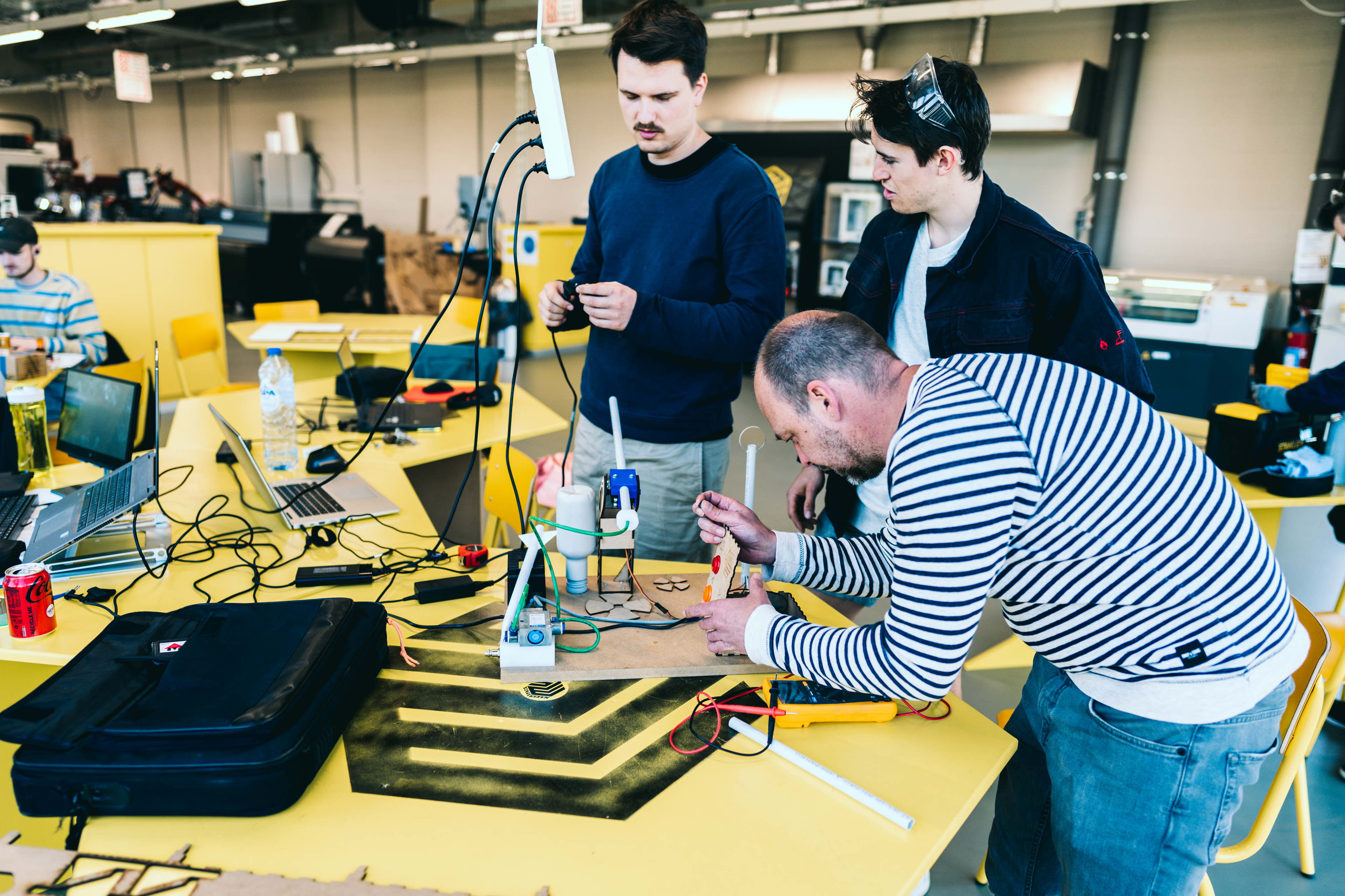 Van stuk naar herstelgeluk: eerste Student Repair Café op Campus De Nayer